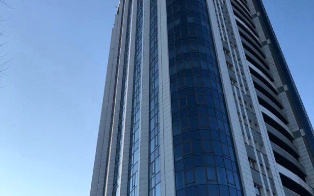 V Tsentre S Vidom na More Flat