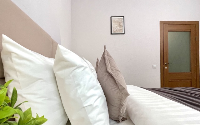 2 Nochi Na Ulitse Shkolnaya 15 Str1 Flat