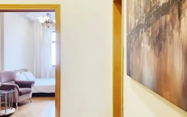 F1 View in Boulevard 4 Apartments