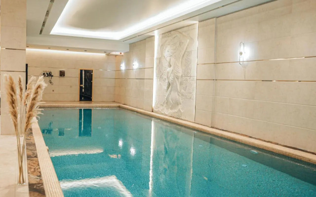 Kangurt Grand Hotel