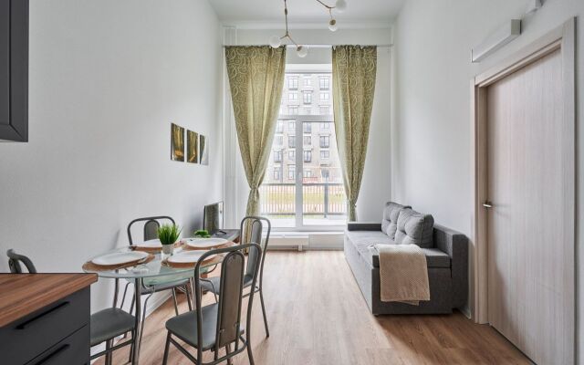 Na Novoserednevskom Prospekte 17/1 Apartments