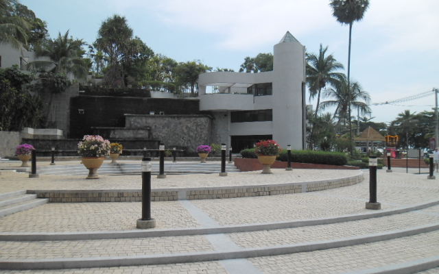 Апартаменты Jomtien Plaza Condotel