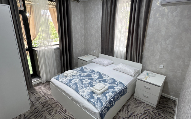 Gostevoy Dom Royal Home (royal Khoum)