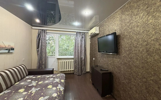 Квартира для командировочных рядом с заводами Лукойл, Каустик, кинотеатром Юбилейный