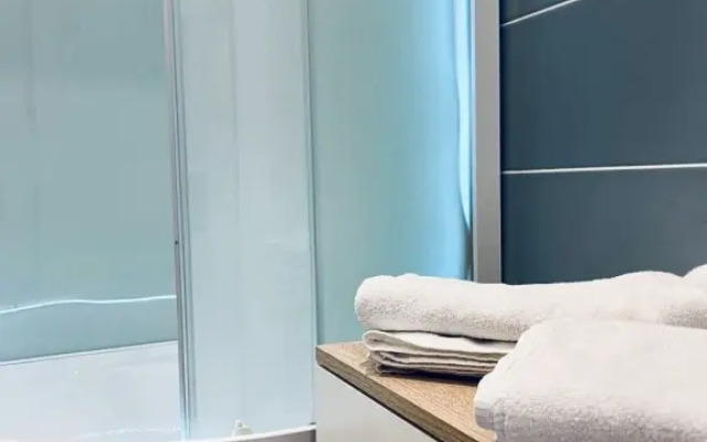 Апартаменты Студия с видом на город на Крестинского 35