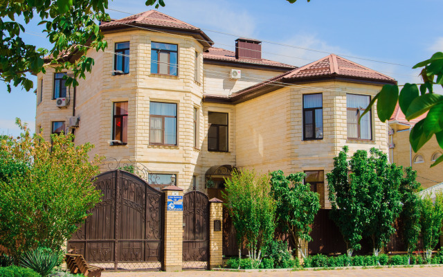 Bugaz Apartments