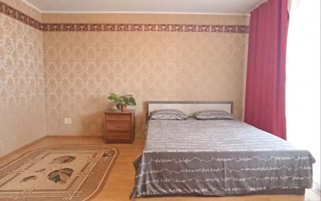 Na Ulitse Dovatora 42V Flat