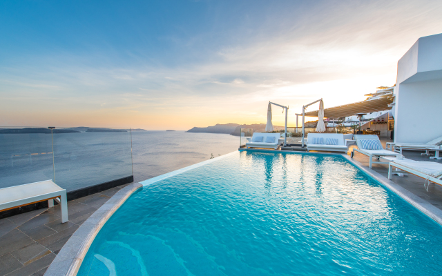 Отель Santorini Secret Suites & Spa