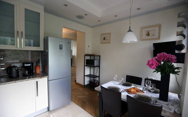 Семейная квартира у набережной