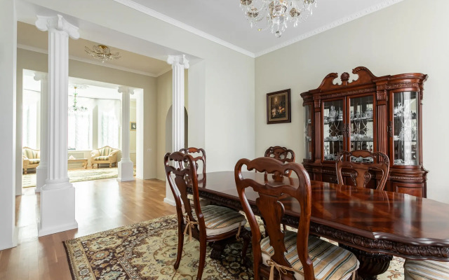 Roskosh na Kutuzovskom Flat