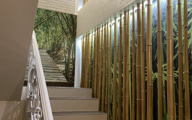 33 Tyulpana Guest house