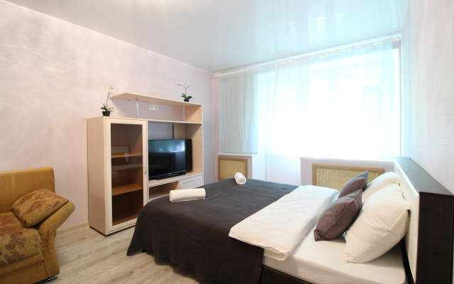 Na ulice Sevanskaya 4 Apartments