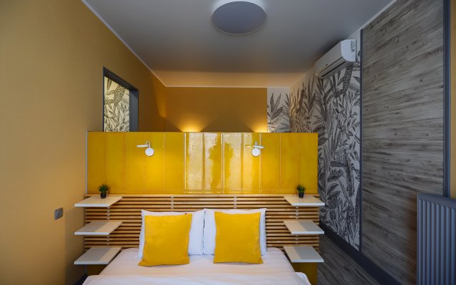 R Line Apartments