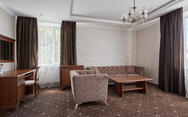 Korona Hotel
