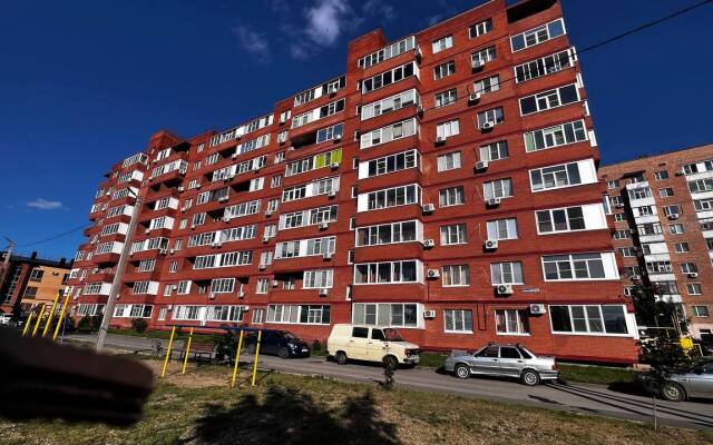 Lyuks V ZhK Zvyozdny Apartments