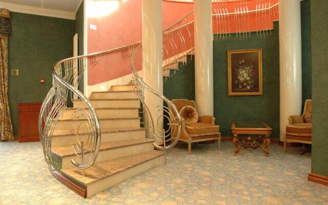 Aton Hotel