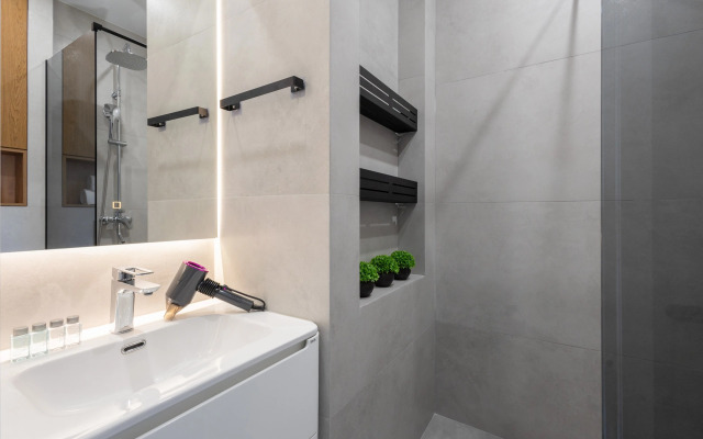 Апартаменты Red Apartments Арт Лайт Сити Шерли