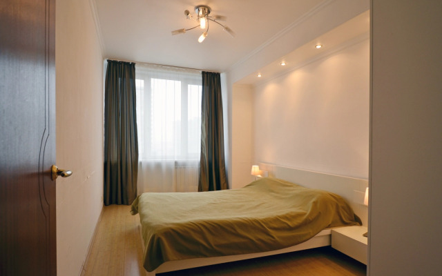68 Two-Room Apartment Noviy Arbat