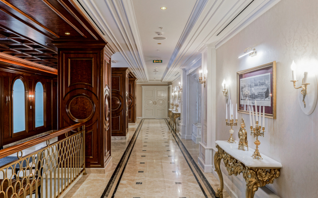 Отель Tsar Palace Luxury Hotel & SPA