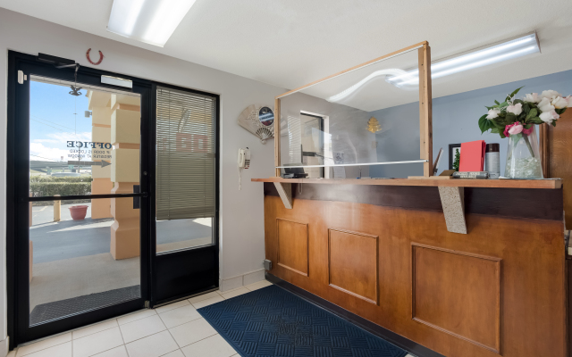 Rodeway Inn Augusta West Hotel