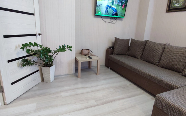 Pugachyovskaya 5 Dom Na Naberezhnoy Flat