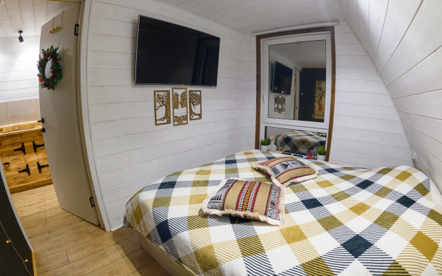 Частный дом дом у озера с чаном и баней