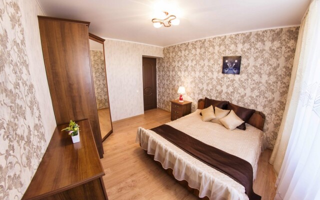 On Vysotnoy Apartments