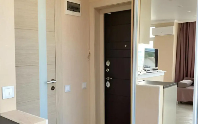 Studiya S Balkonom Alax Naprotiv Delta Sirius Apartments