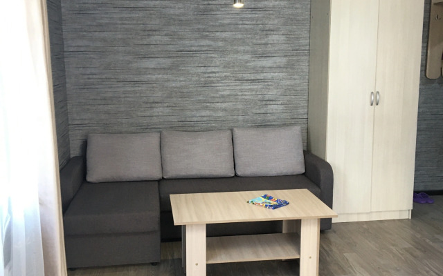 Na Prospekte 50 Let Oktyabrya Flat