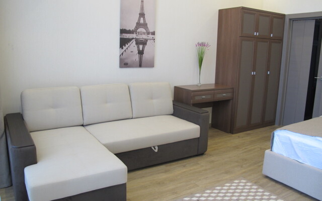 Na Bulvare Nadezhd 8/2 Apartments