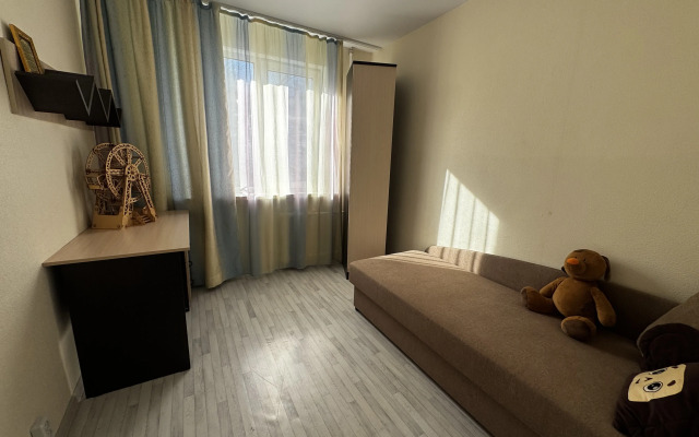 Prostornaya 3 Komnatnaya Flat