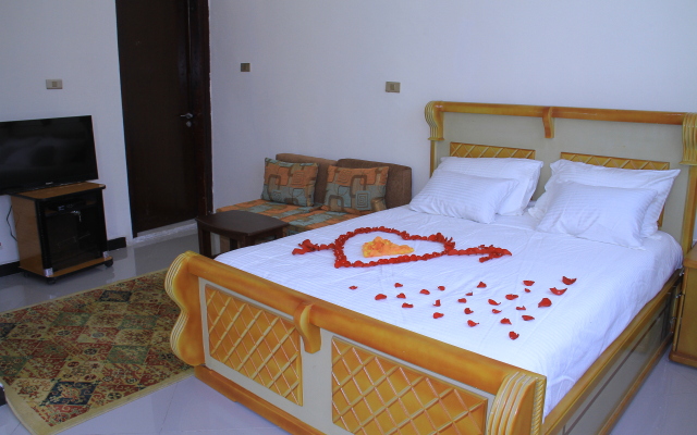 Avi Pension Guest House