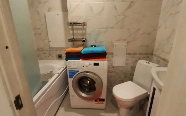 Na Kaspiyskoy ulitse 46/5 Flat