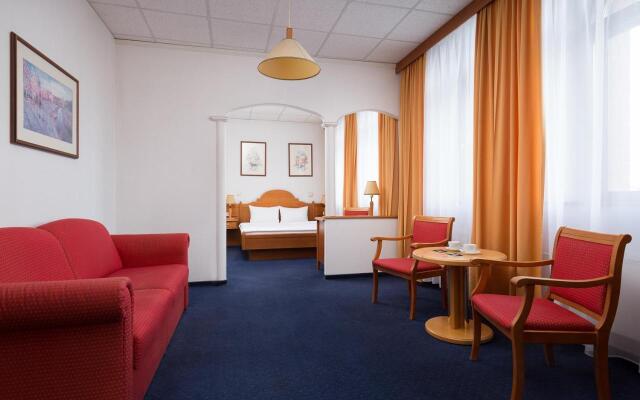 TransHotel Hotel