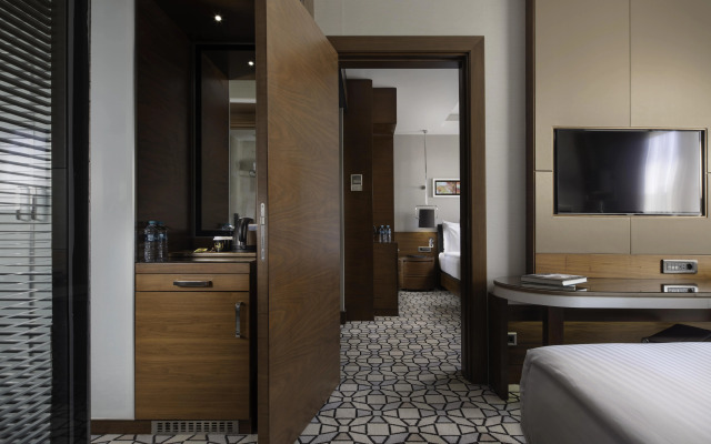 Royal Stay Palace Hotel