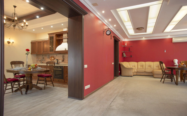 Квартира Большая у НОВАТа