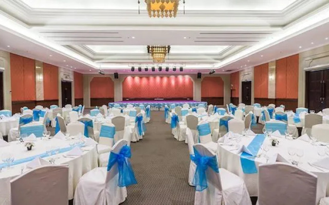 Ravindra Beach Resort And Spa