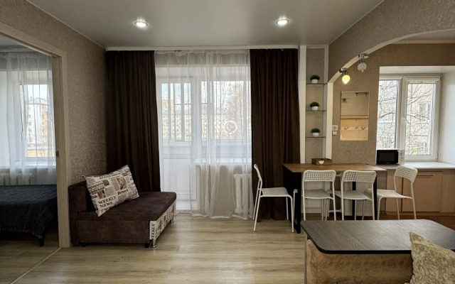 Квартира Большая Трехкомнатная квартира