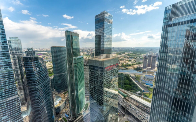Апартамент на 63 этаже с видом на башни