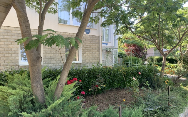 Отель Амалия