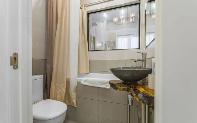 Apartments Apart Realty 8