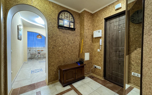 2-Kom Okt revolyutsii 27-40 Sevastopol Kakdoma Flat