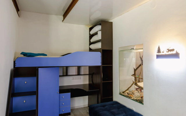 Dvukhurovnevaya V Tsentre Astrakhani Flat