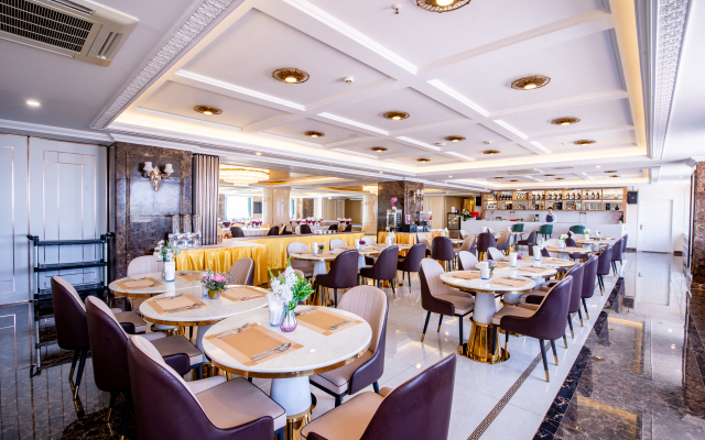 ST Hotel Wattay Airport