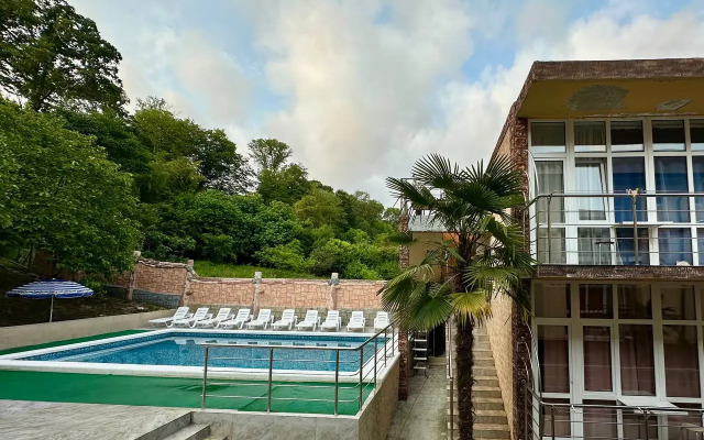 Aloiza Guest House
