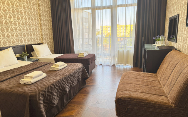 Hotel Paradeyson