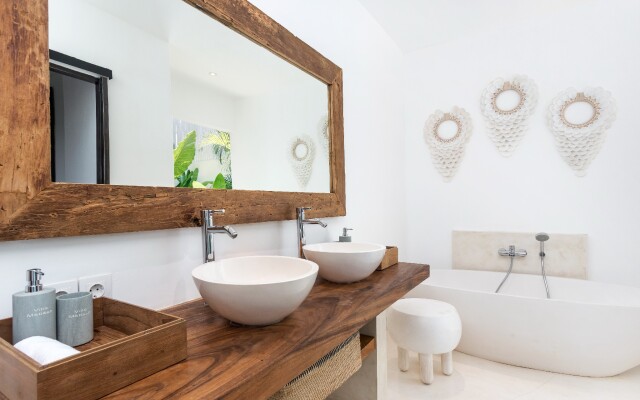 Villa Metisse by Villa Finder