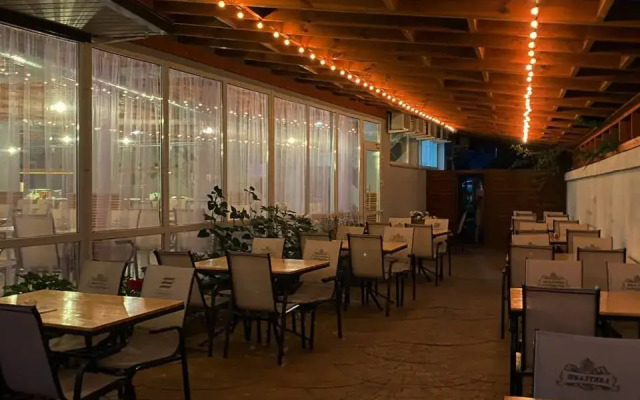 Hotel Lamore