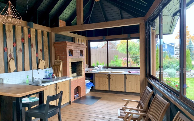 Ryadom s Igoroy Guest House