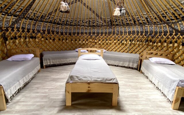 Кемпинг Yurt camp Kolsuu At Bashy